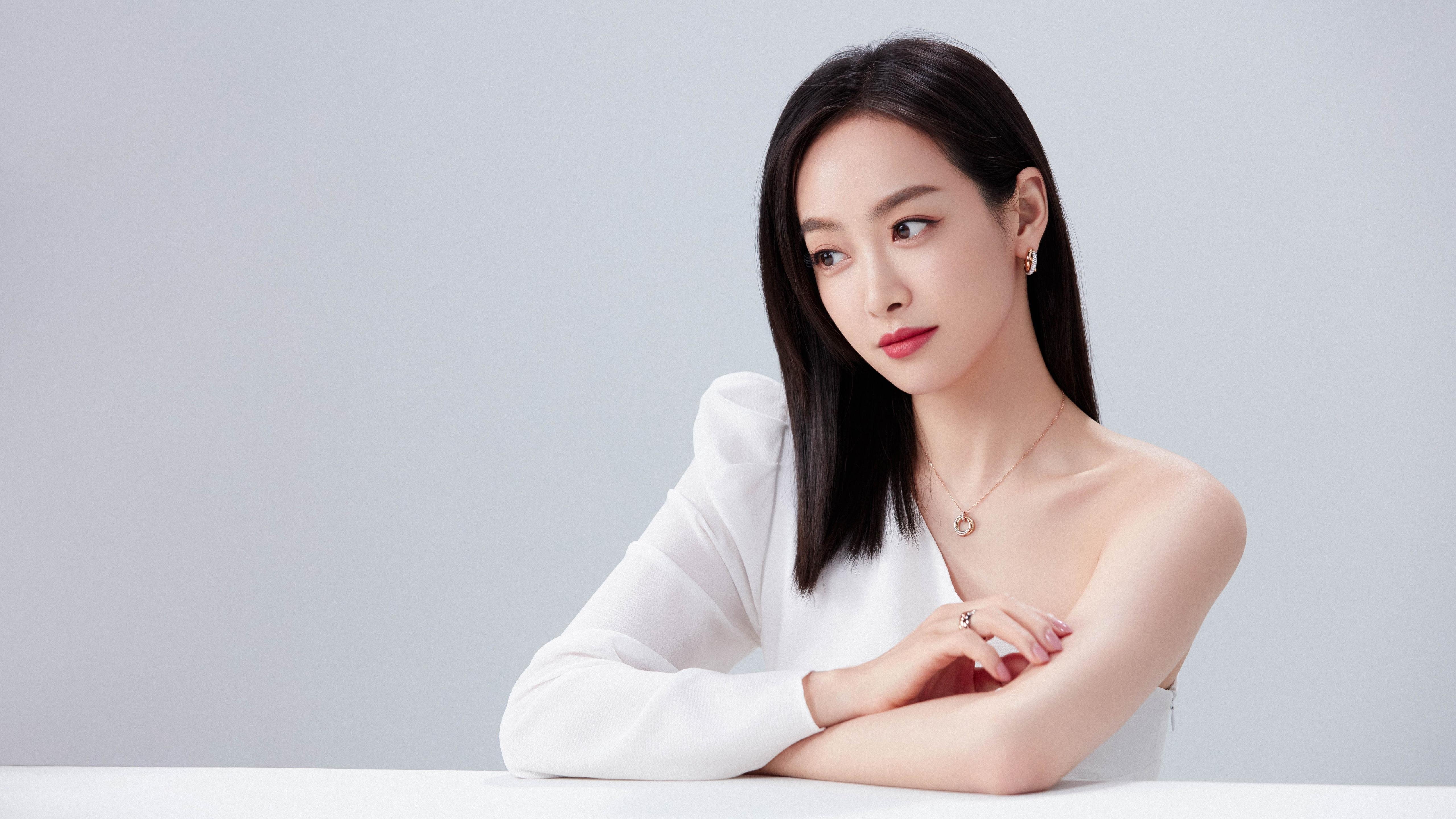 开云体育中国官网-中国足球注重守门员专项训练提升门线防守能力，足球守门员新规则