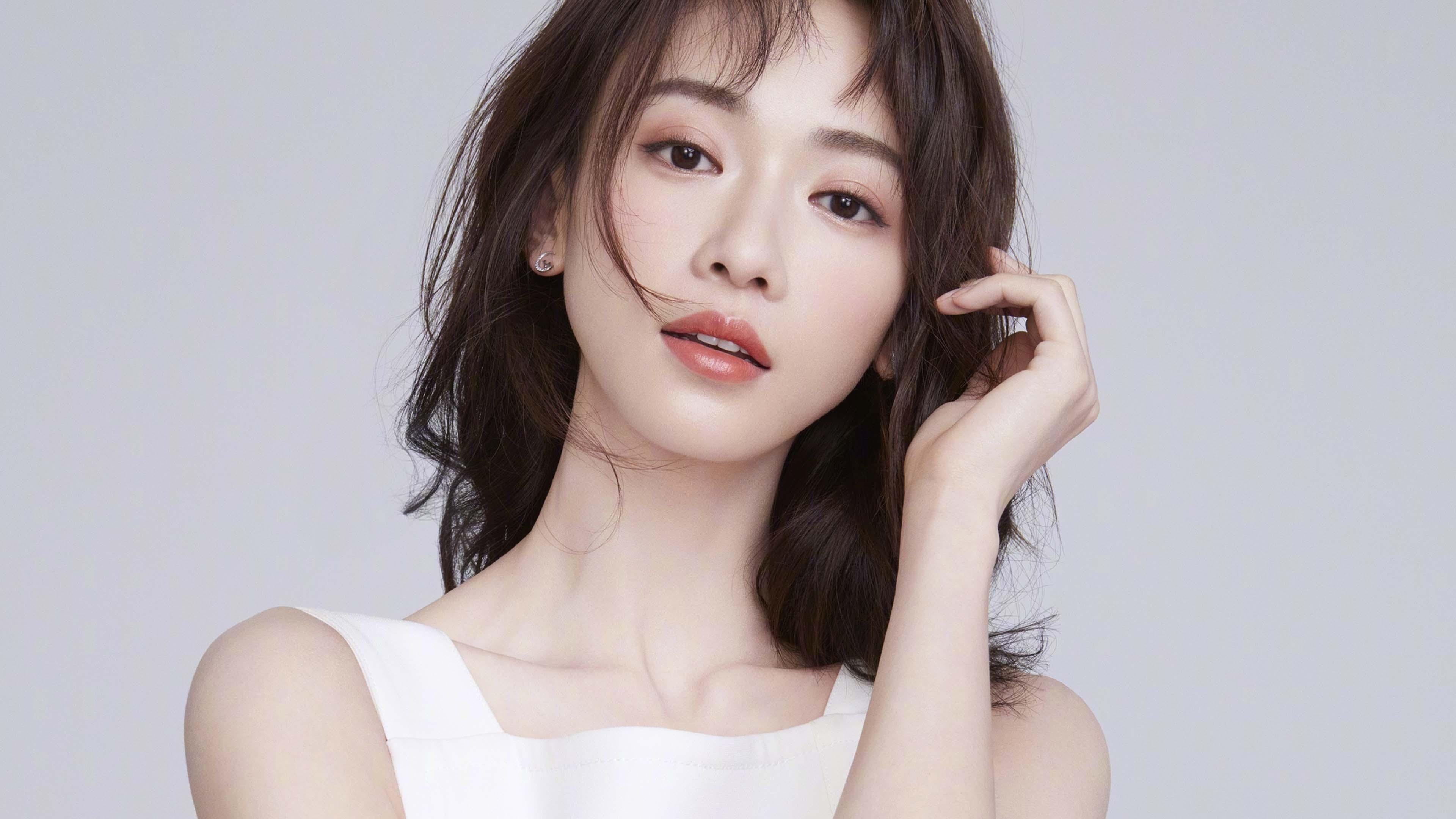 开云·体育全站登录地址-球员赛后谈及战术执行表示团队配合才是胜利最大保障，球员布置战术